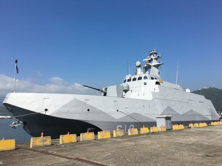 台航母杀手开工蔡英文兴奋称台湾之光被网友酸别吹牛了