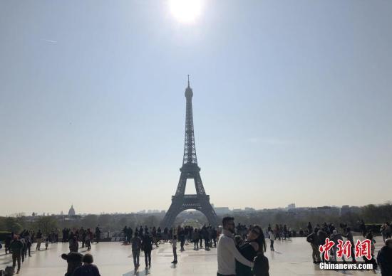 资料图片：法国埃菲尔铁塔。中新社记者 李洋 摄