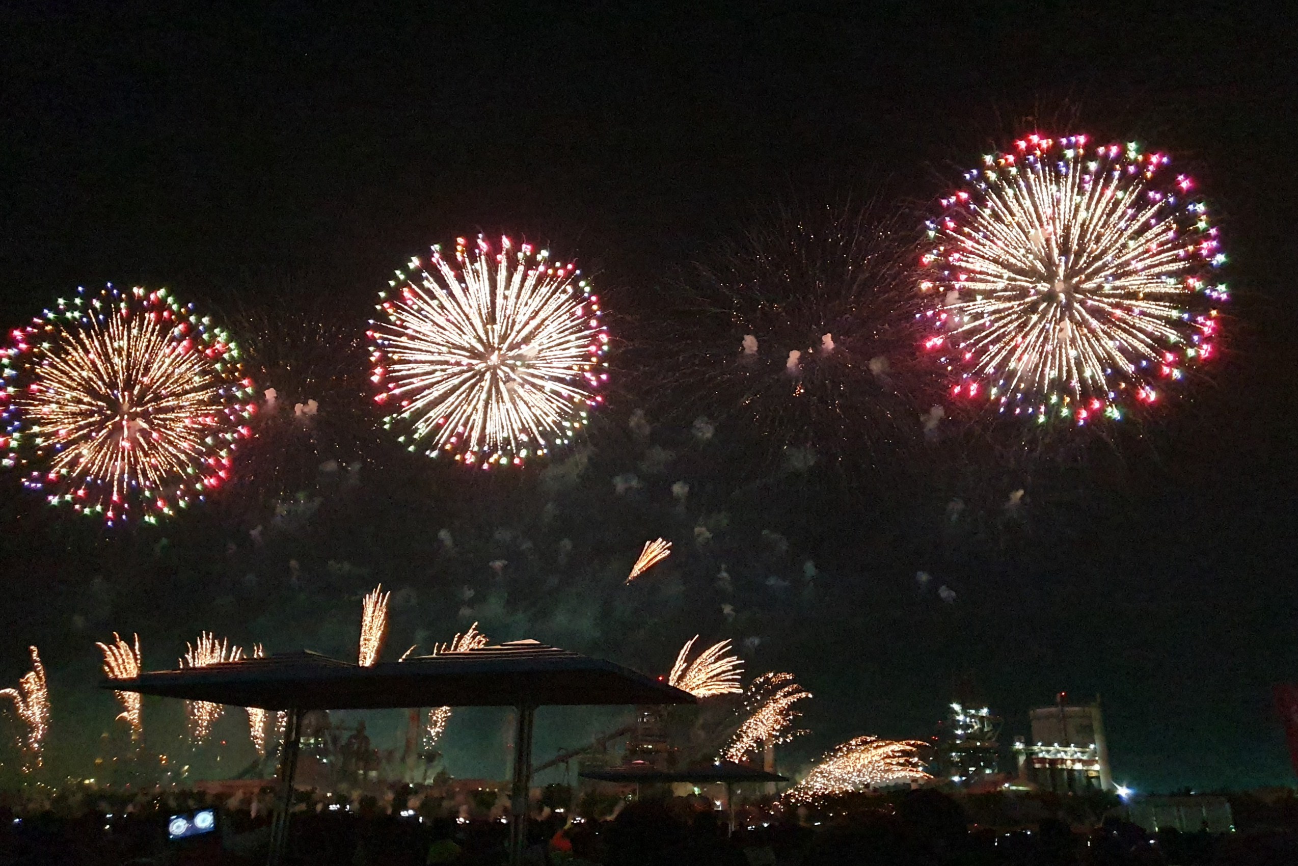 7 韩国浦项国际烟花节举行 绚丽夺目闪耀夜空