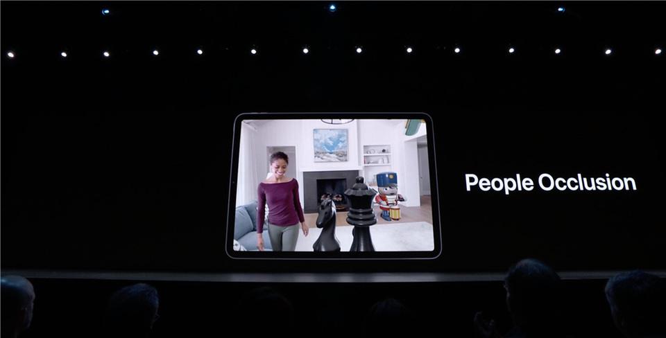 ARKit 3带来更逼真AR 人物可进入虚拟世界