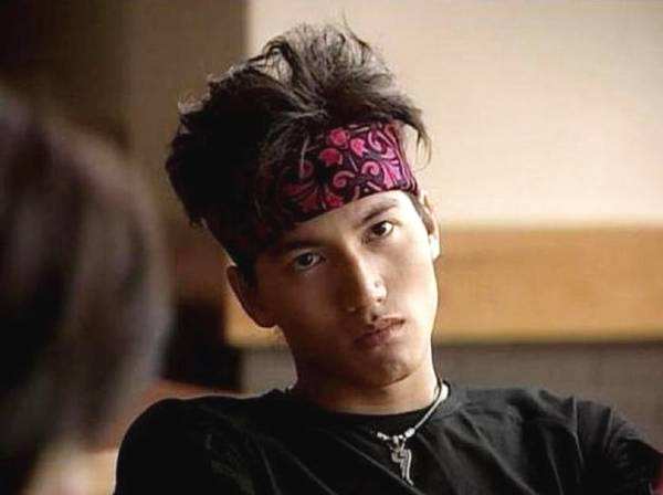 有一种“整容”叫言承旭露额头,撩刘海梳大背头,简直变了个人