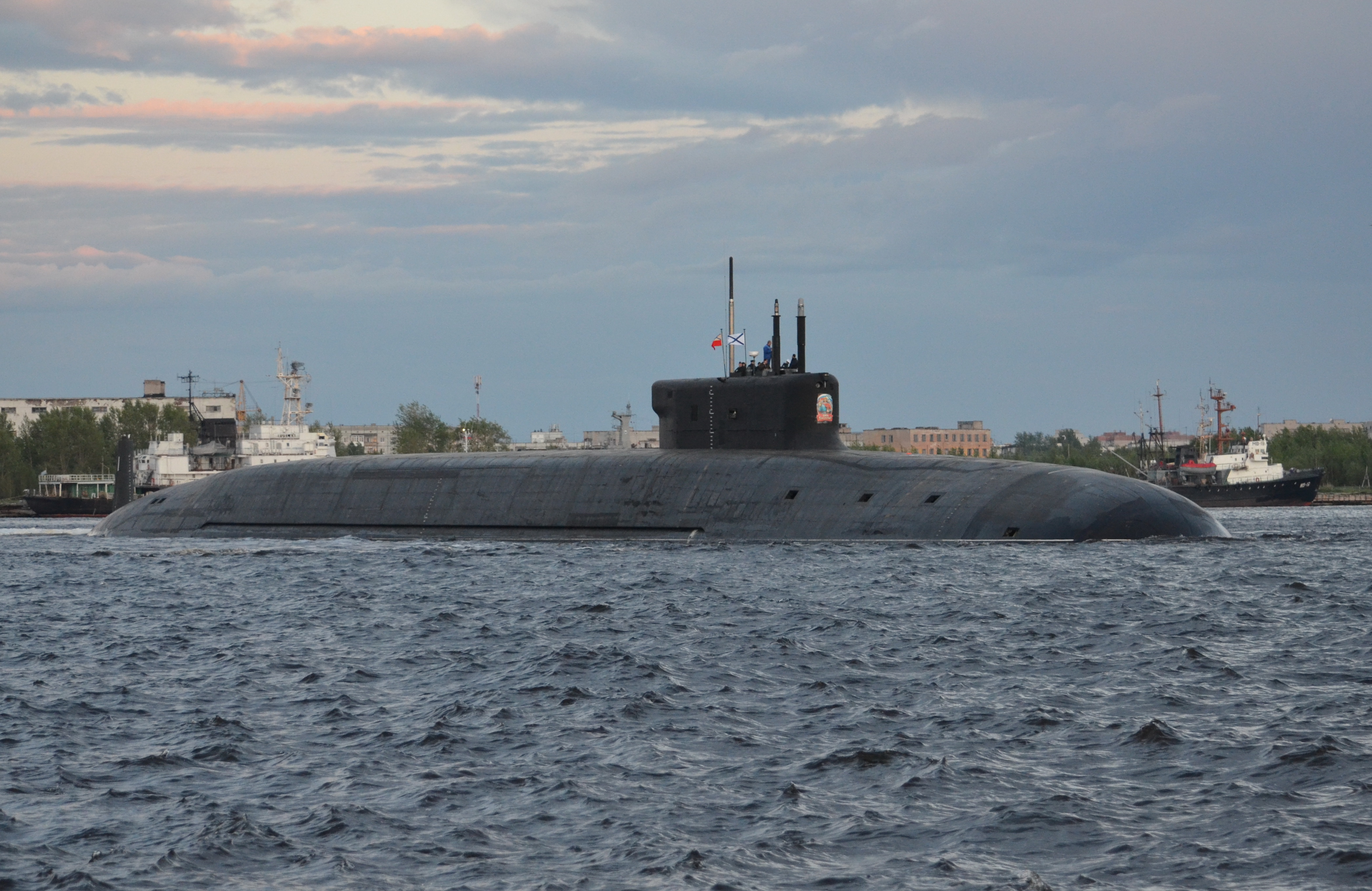 俄罗斯攻击性核潜艇图片