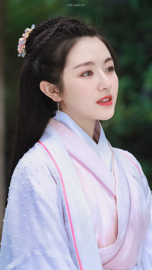 李兰迪古装新扮相秀美绝伦，比陈钰琪的新版赵敏都要美