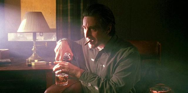 颓废的法兰克中校