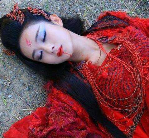 赵丽颖的花千骨一举奠定了当前古装第一花旦的地位。