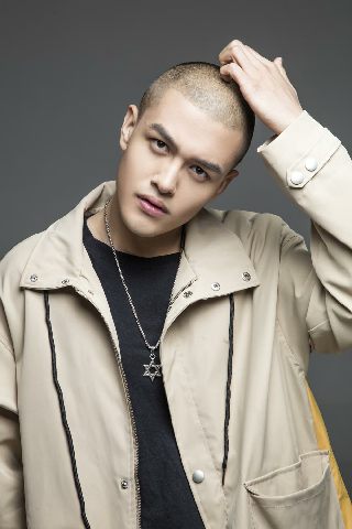 电影749局发布会少年特工李俊墨整装待发