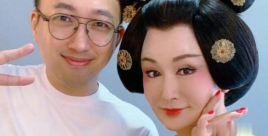 众所周知于正喜欢给自己修图，每每P很大变成另一个人。