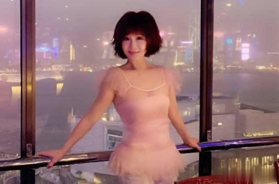 演艺圈长得漂亮甚至美得惊艳的女明星并不在少数，但美貌和气场兼具的实在找不出来几个。