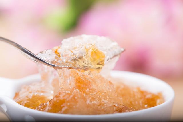 燕窝对人体的好处有这么多，难怪很多又瘦身材又好的明星对燕窝这么爱。