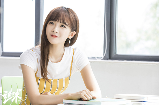 卢洋洋在剧中饰演的傅弥雅是男主季向空(王一