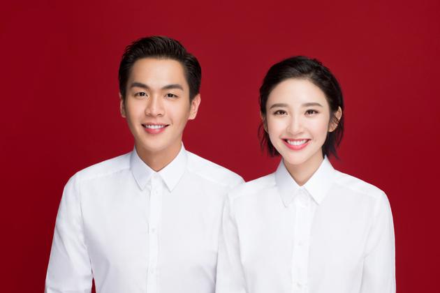 张若昀唐艺昕结婚证件照曝光经纪人贾川开心祝福