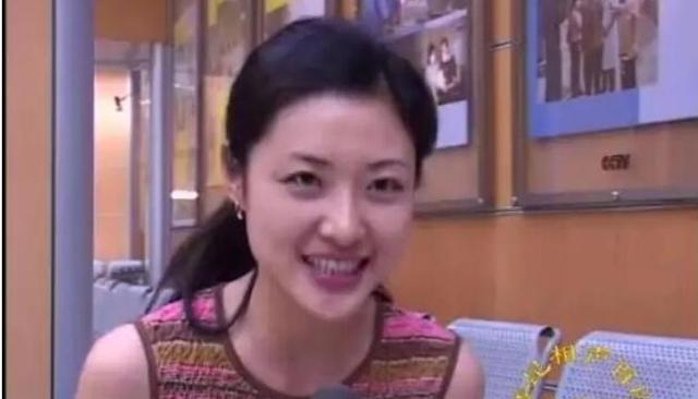 以前的周涛姐跟现在的周涛姐看起来变化还是挺大的，