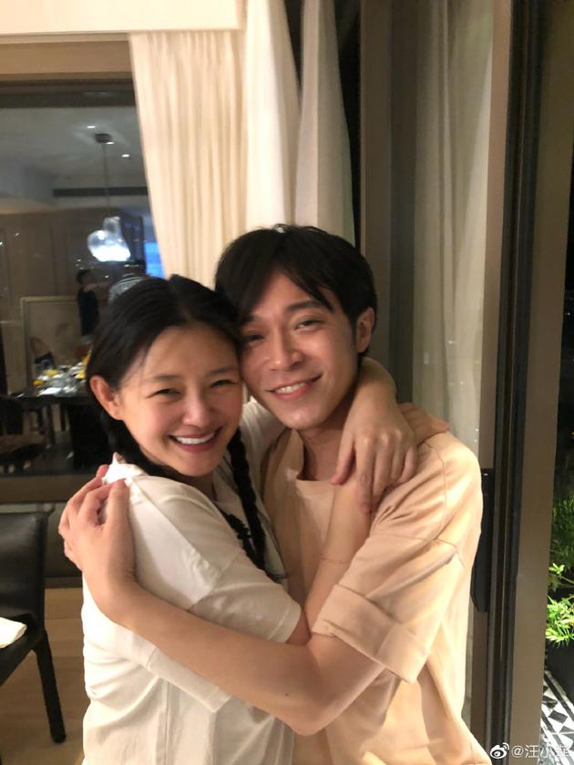 吴青峰老婆图片