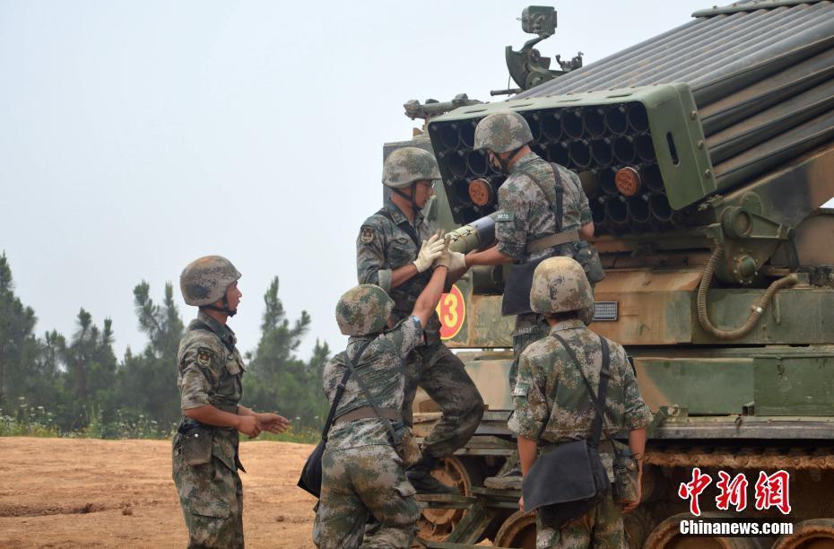 陆军第71集团军某旅皖东腹地砺精兵