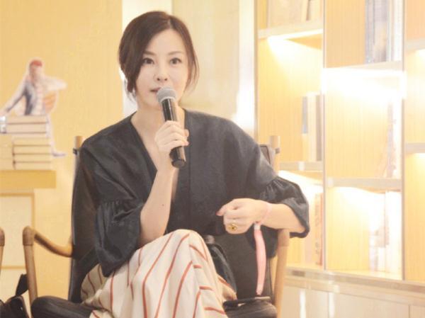 刘孜虽说在演戏上有一定的成绩,但是相较于她跨界的成就而言,并不算突出。