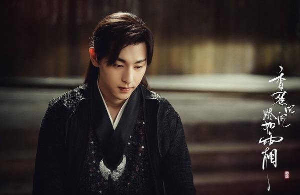 图说:邓伦饰演旭凤官方图