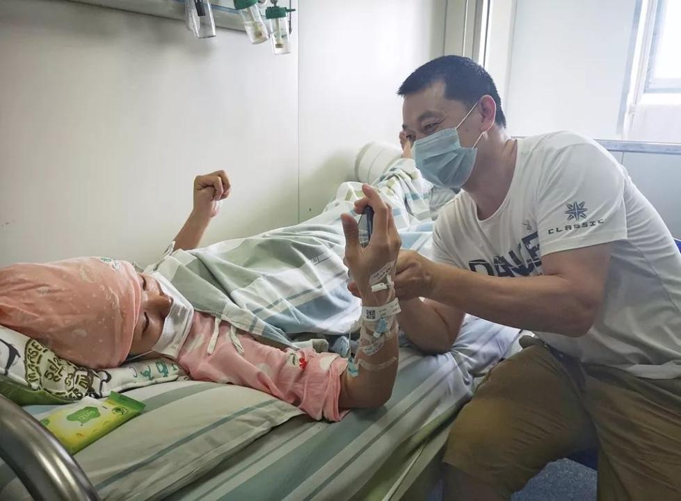 怀孕18周突发白血病,43岁湖北女子放弃治疗:宝宝,妈妈愿用自己的命换