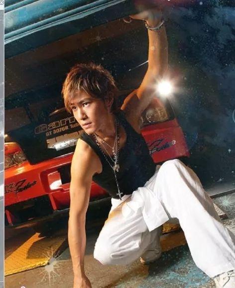 惊人!许绍洋近照变成大块头肌肉男,与往日斯文儒雅形象相差太大