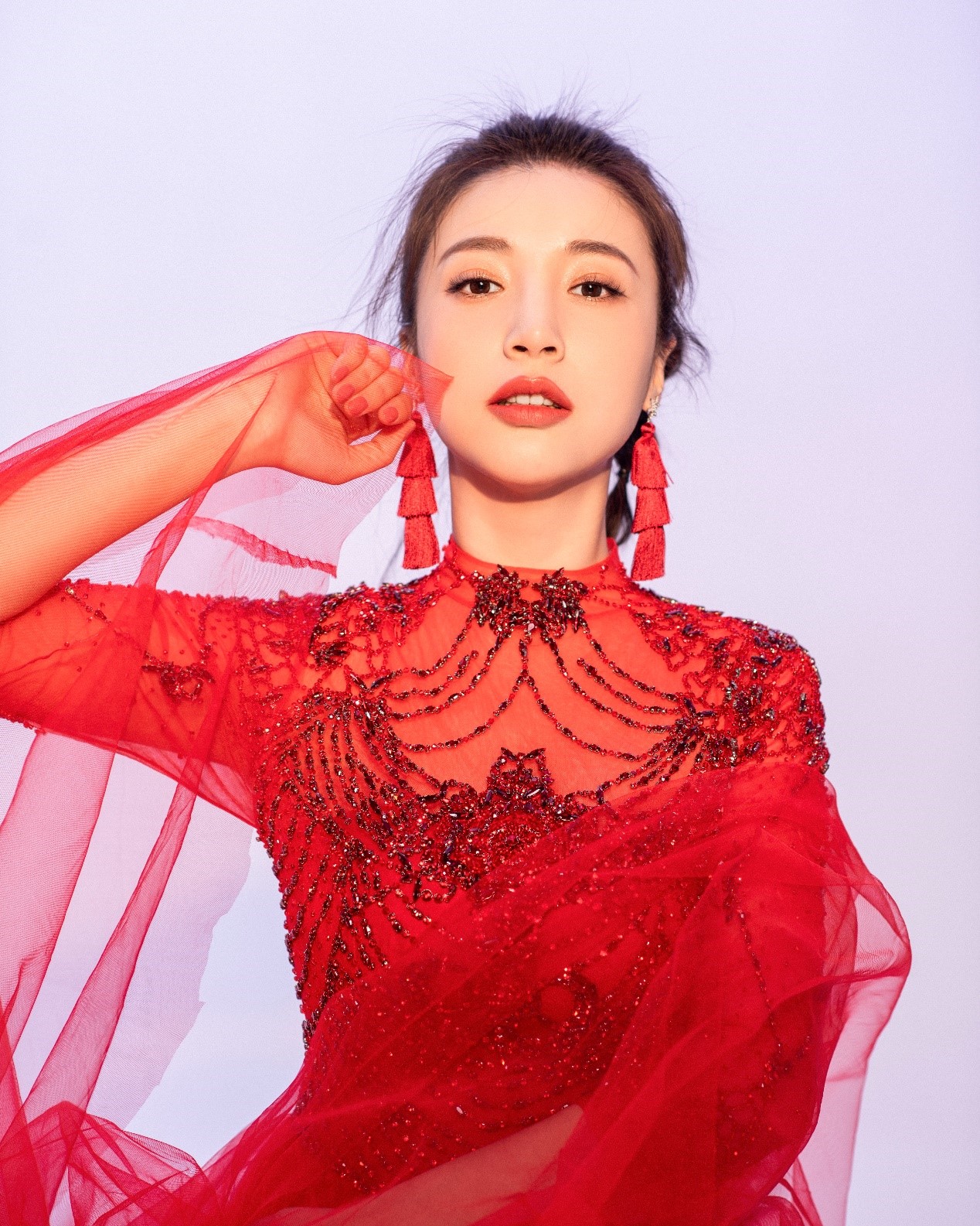 青年歌手吴娅菲为音乐梦想绽放追寻的芬芳