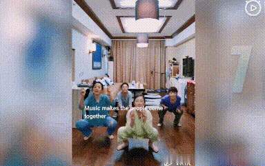 时不时还要PK下扭腰技能。