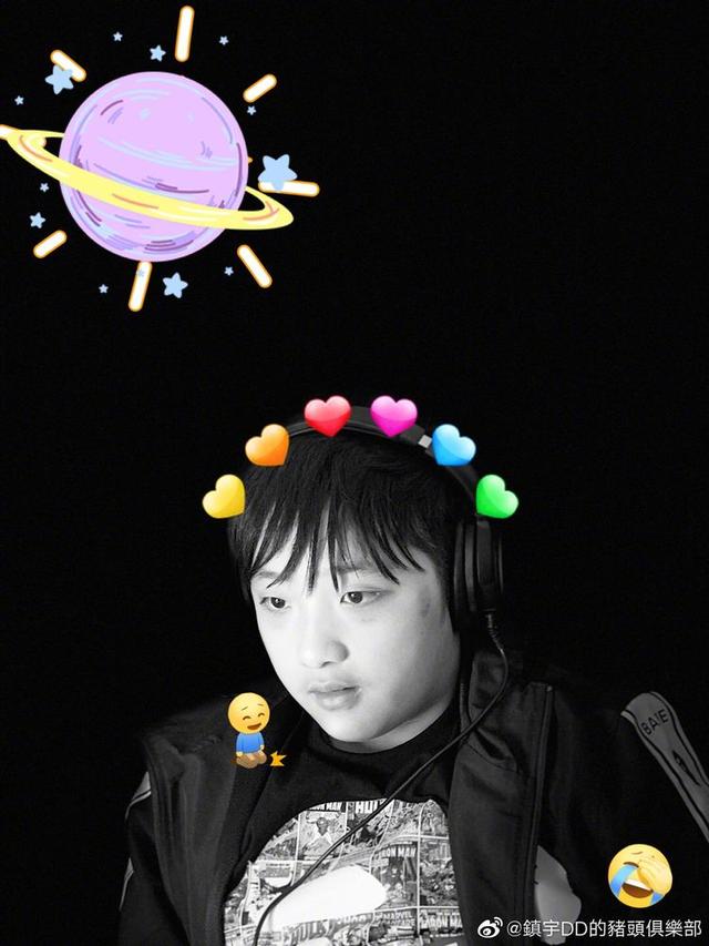 别以为Feynman P图都是搞笑，其实还有利用微博帮爸爸宣传舞台剧。