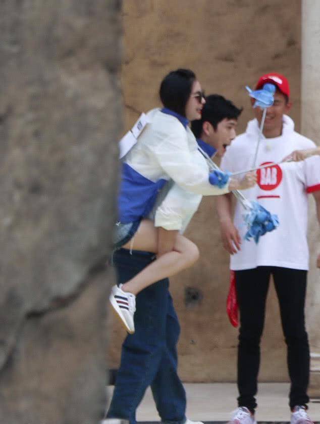 除了Angelababy和井柏然这对“荧幕情侣”，这期《奔跑吧》中还有一对真夫妻即将甜蜜同框。