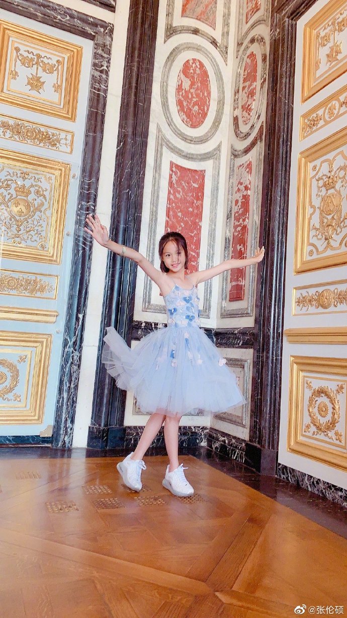 钟丽缇女儿