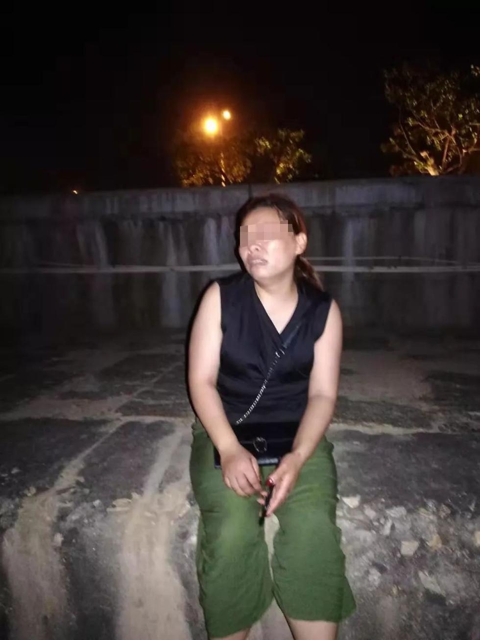 男子突然收到妈妈"被绑"视频,画面不堪入目!警方介入,真相竟是