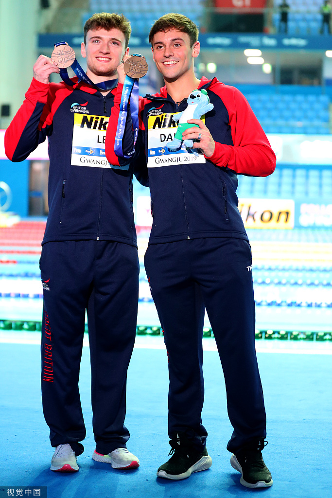 世界游泳锦标赛曹缘陈艾森问鼎男双十米台