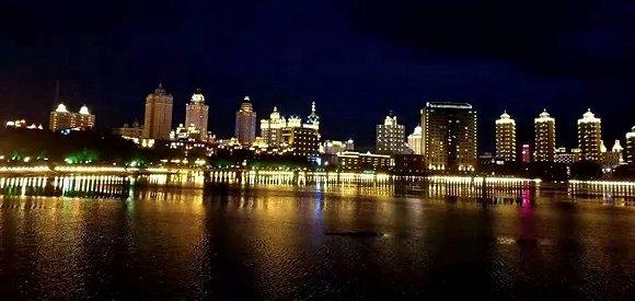 这个暑运,我们会继续为幸福奔跑,也欢迎远方的小伙伴们,来一场“小慢车”之旅哦。