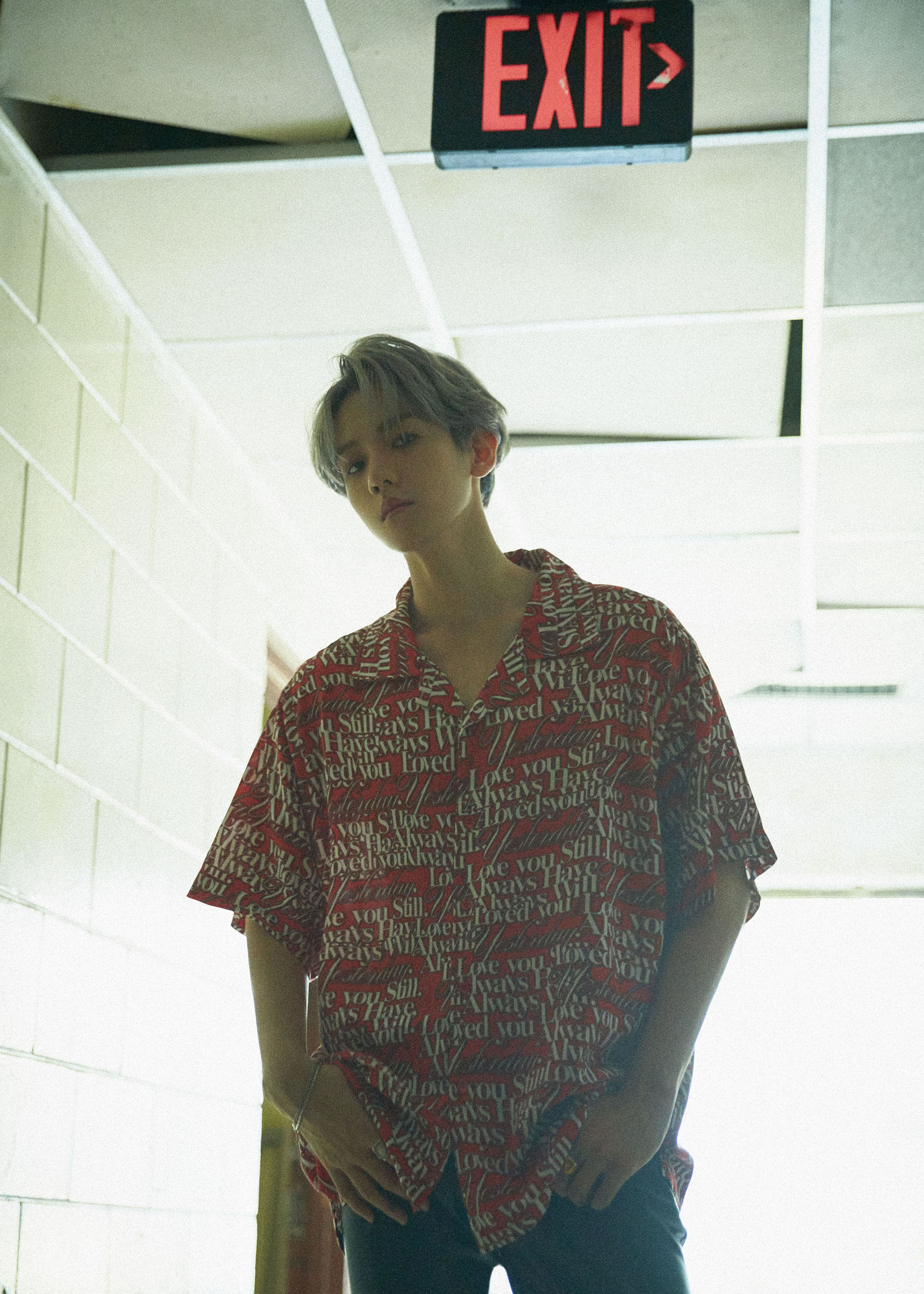 exo伯贤首张个人专辑《city lights》连续两周登上专辑周榜1位