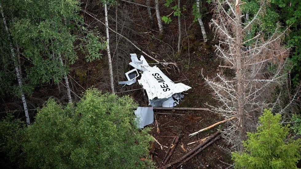 7月14日，澳大利亚生产的吉普斯兰GA8型飞机在瑞典北部坠毁。(图源：今日俄罗斯)
