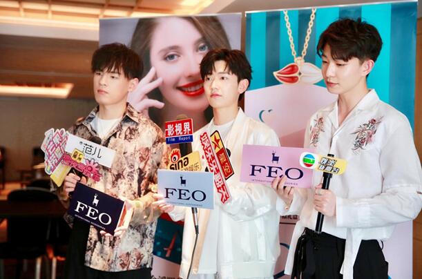 品牌挚友(左到右)-青年演员谭泉,郭丞,人气偶像董向科