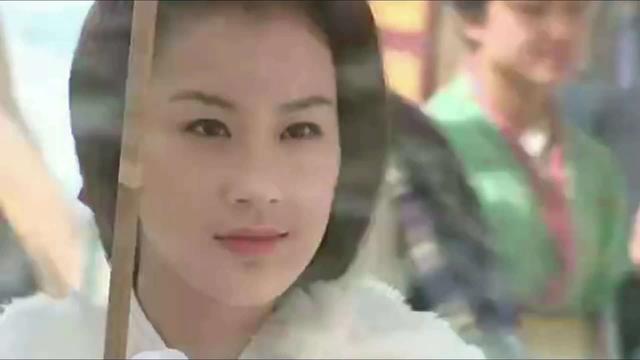 插播一张女神高圆圆。