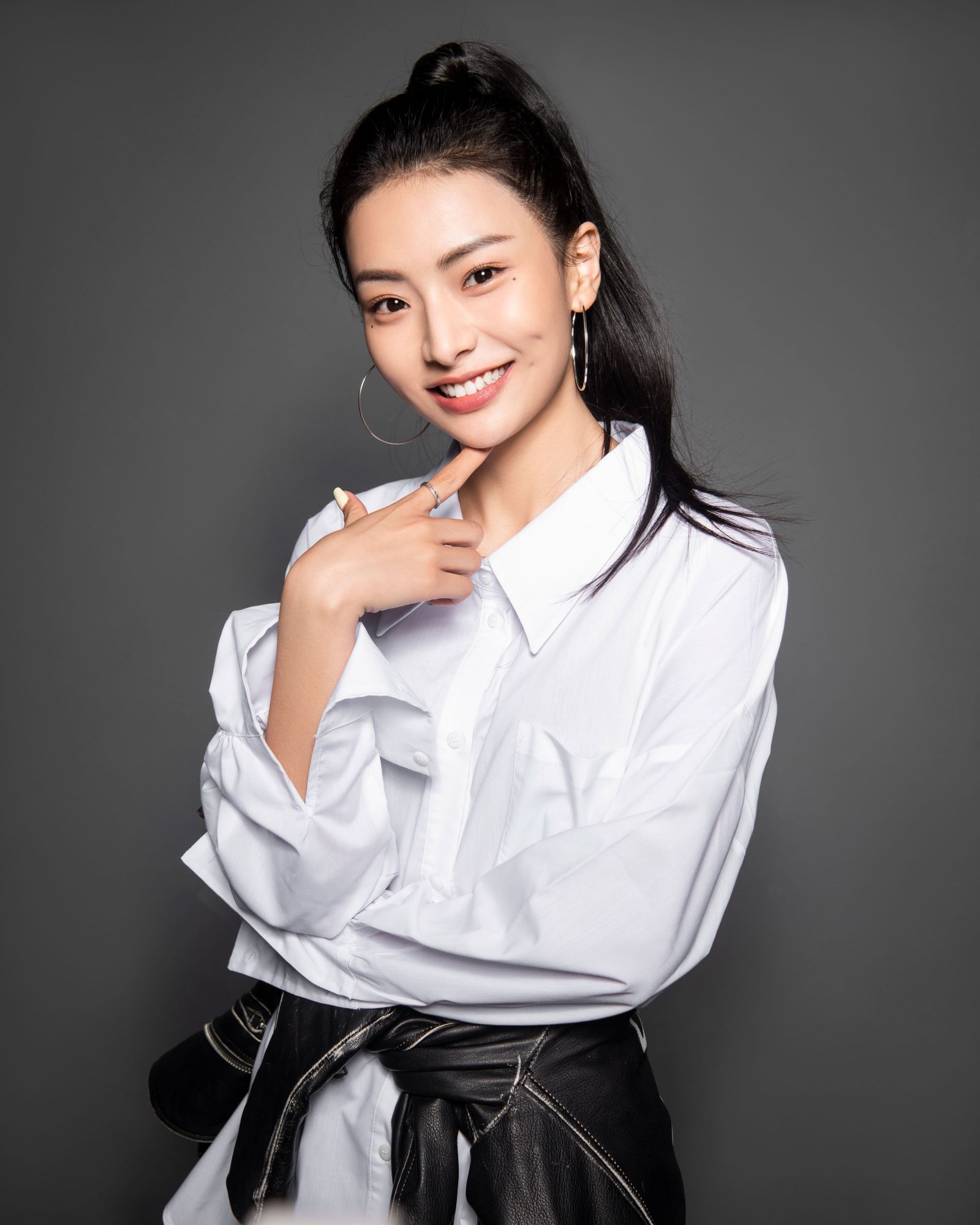 据悉,2019年对于演员王小白而言是一个作品高产年,影