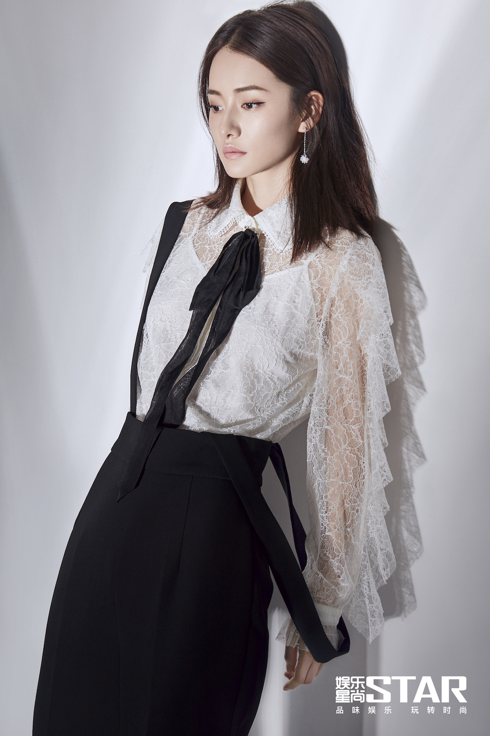 柴碧云曝光影大片迷离梦幻释放复古情怀