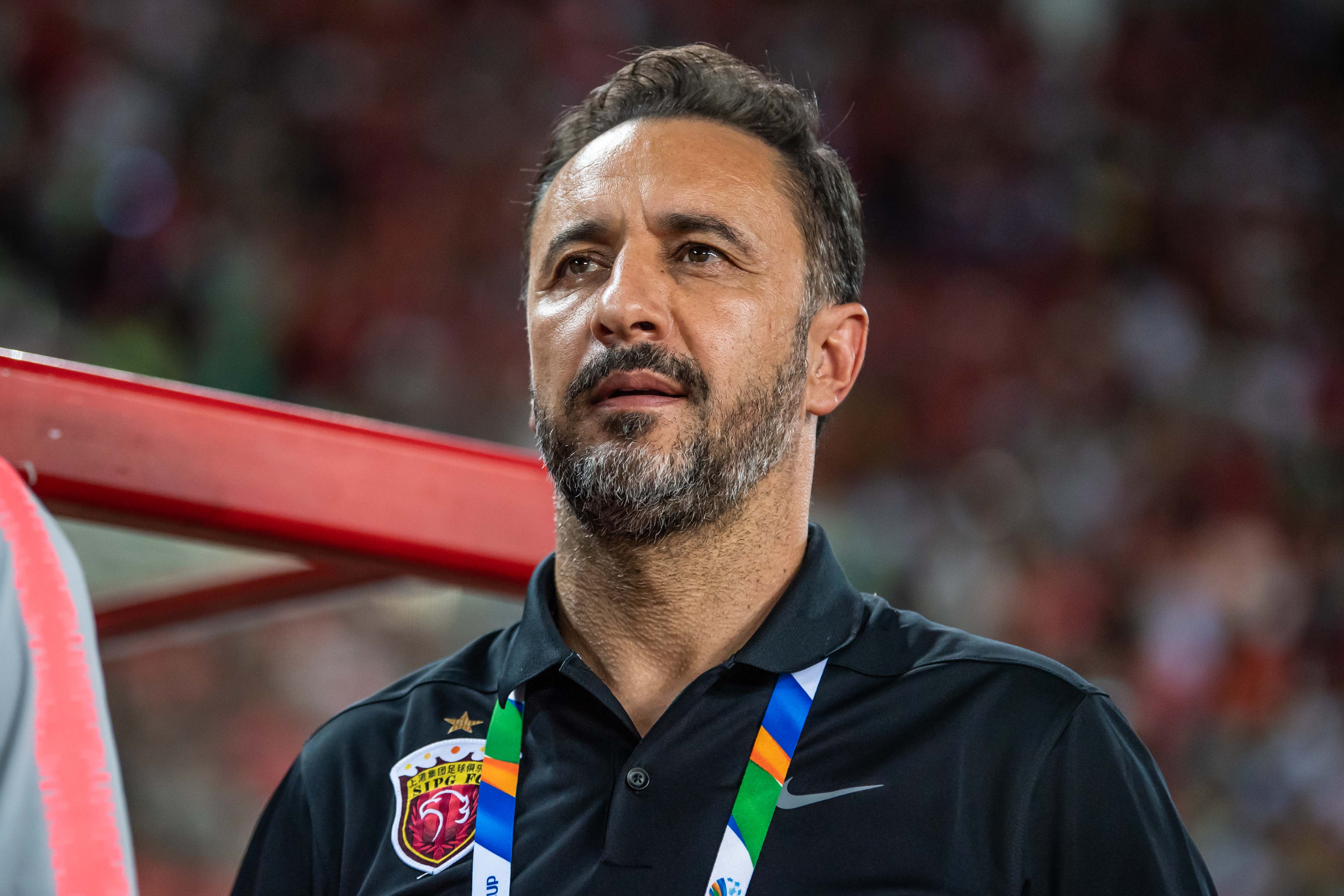 槌破门   胡尔克头槌破门   黄博文受伤离场   上港射门瞬间   佩雷拉