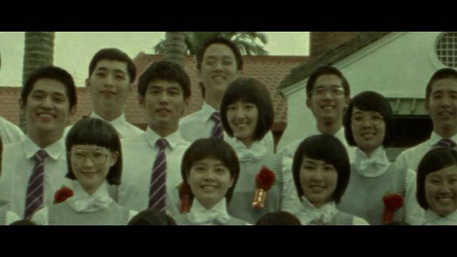 这部电影作为周杰伦的导演的处女作，可以说是很棒，里面的配乐简直好听的不得了。