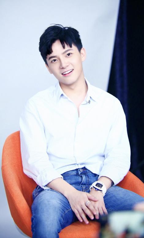 春花秋月粉丝见面会吴俊余现场告白宠粉不停