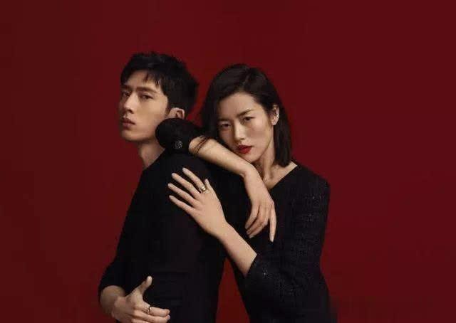 无论是跟大表姐合作过的男模,还是男演员,她强大的气场还没有一个男人能住压得住。