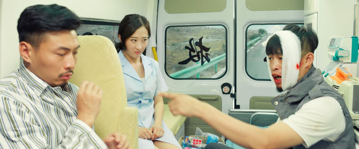 一路疯逃即将上映尹艺佳魅力智慧并存