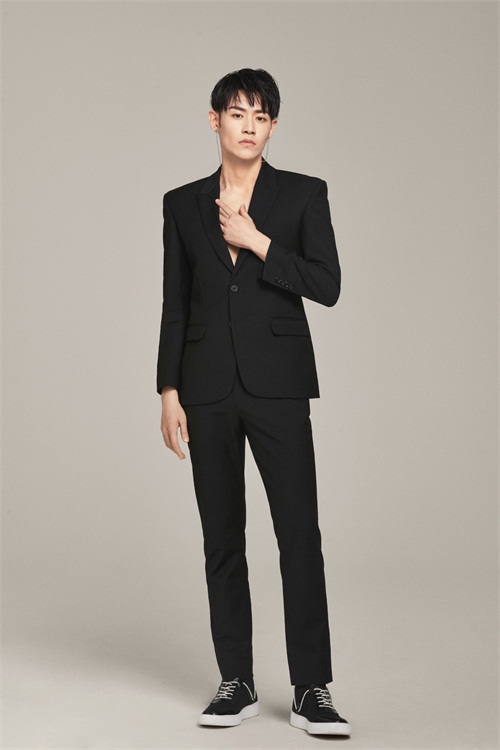 韩沐依新剧《最美不过遇见你》开机，高颜值诠释青春校园