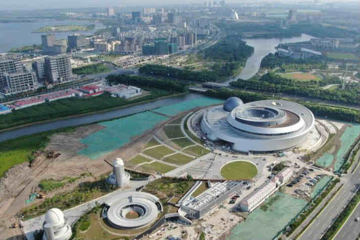 上海临港标志建筑图片