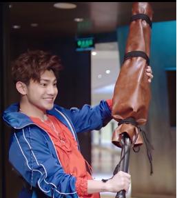 黄少天（黄烦烦）