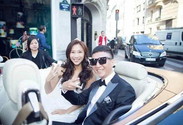 孙红雷夫妇合体看电影 王骏迪身材高大霸气颜王变小跟班
