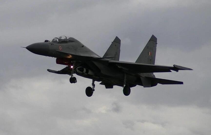 印度空军1架苏30战斗机坠毁今年坠机已达13架