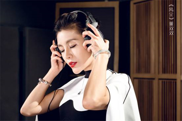 董双双发行古风新曲《风尘》 诉尽剑胆琴心江湖意