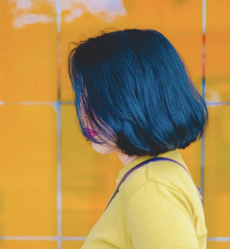 爸爸 我睡一会 24岁女孩留下遗书后烧炭自杀 称欠25万元无力偿还