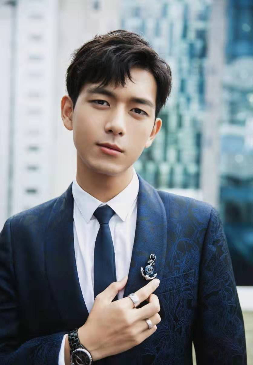 北影最帅8大校草朱一龙第三李现第二第一名实至名归