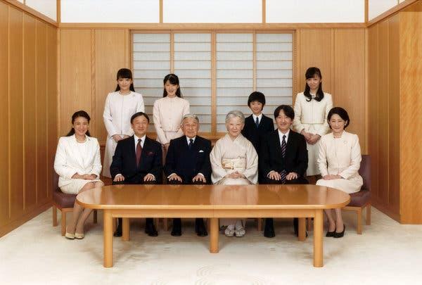 日本皇室成员照（图：纽约时报）